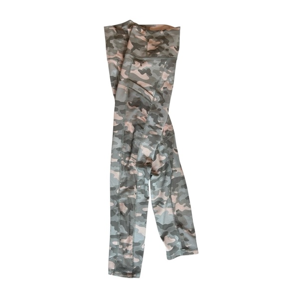 Bundle of Three Fabletics Pants Tropical and Camouflage Leggings SZ XS - Picture 15 of 16